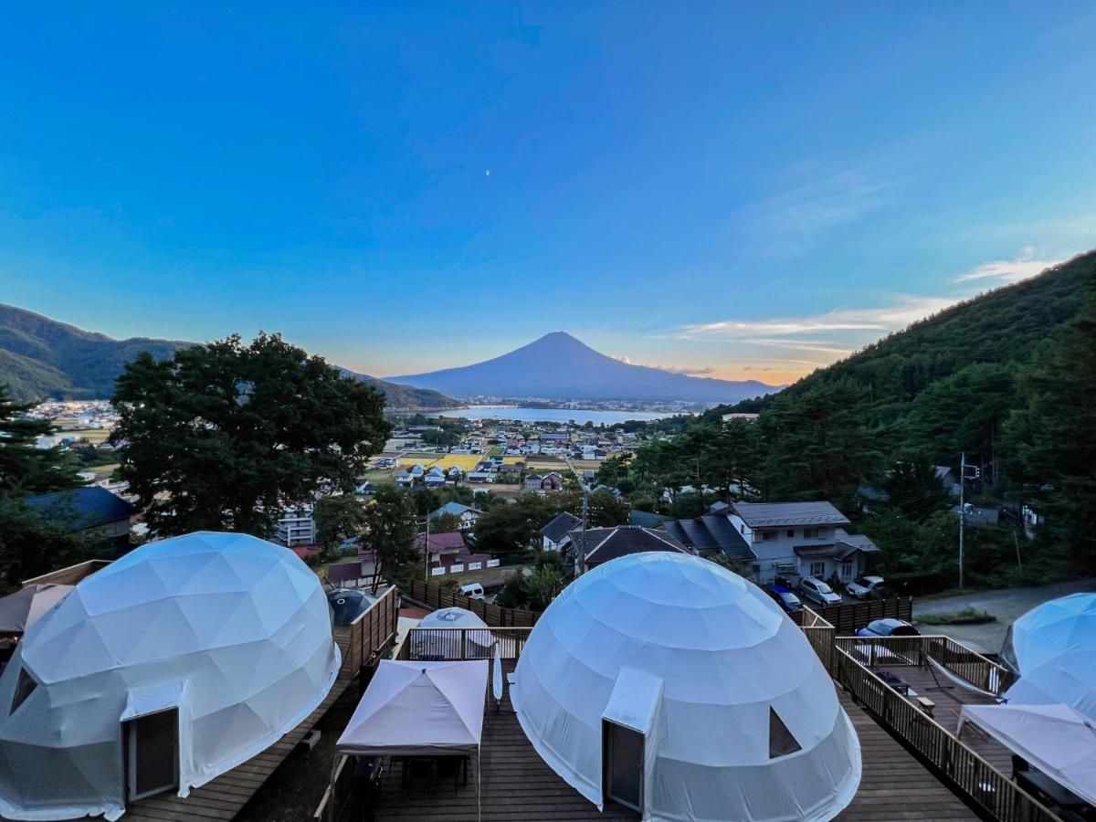 Отель Mt.Fujiグランピングテラス　嶺乃華 Фудзикавагутико Экстерьер фото